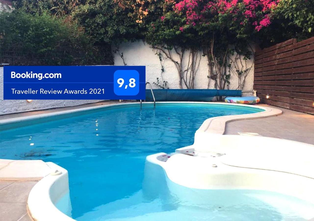 Villa Christina With Private Pool In Saronida, Near Stunning Beaches, Athens Airport & Sounio Exterior foto