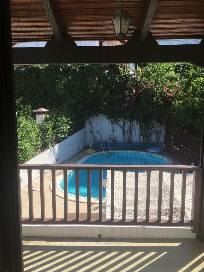 Villa Christina With Private Pool In Saronida, Near Stunning Beaches, Athens Airport & Sounio Exterior foto